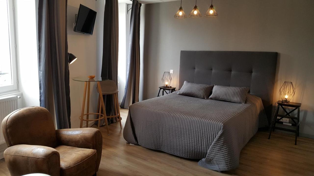 Au Faisan Dore Neuville-sur-Ain Zewnętrze zdjęcie